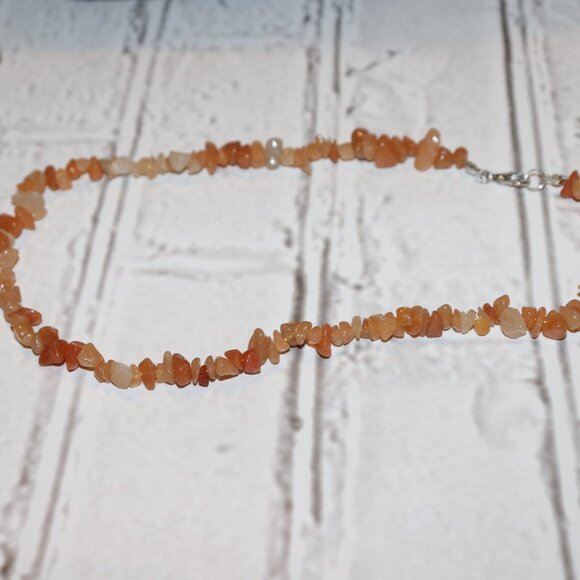 Beautiful natural stone Orange Quartz Necklace Nwot 16" - Picture 3 of 6